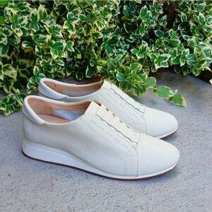 Hush Puppies The Body Shoe Beige Embossed Leather Wedge Slip On Oxfords Sneakers